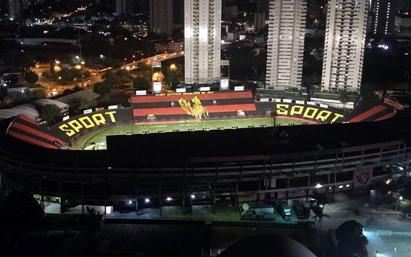 Estádio Ilha do Retiro Imagem Noturna